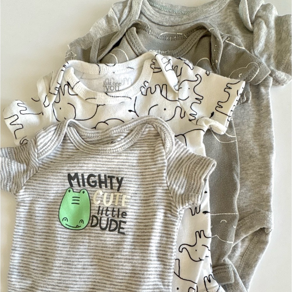 Newborn onesies (5) |‎ NWOT